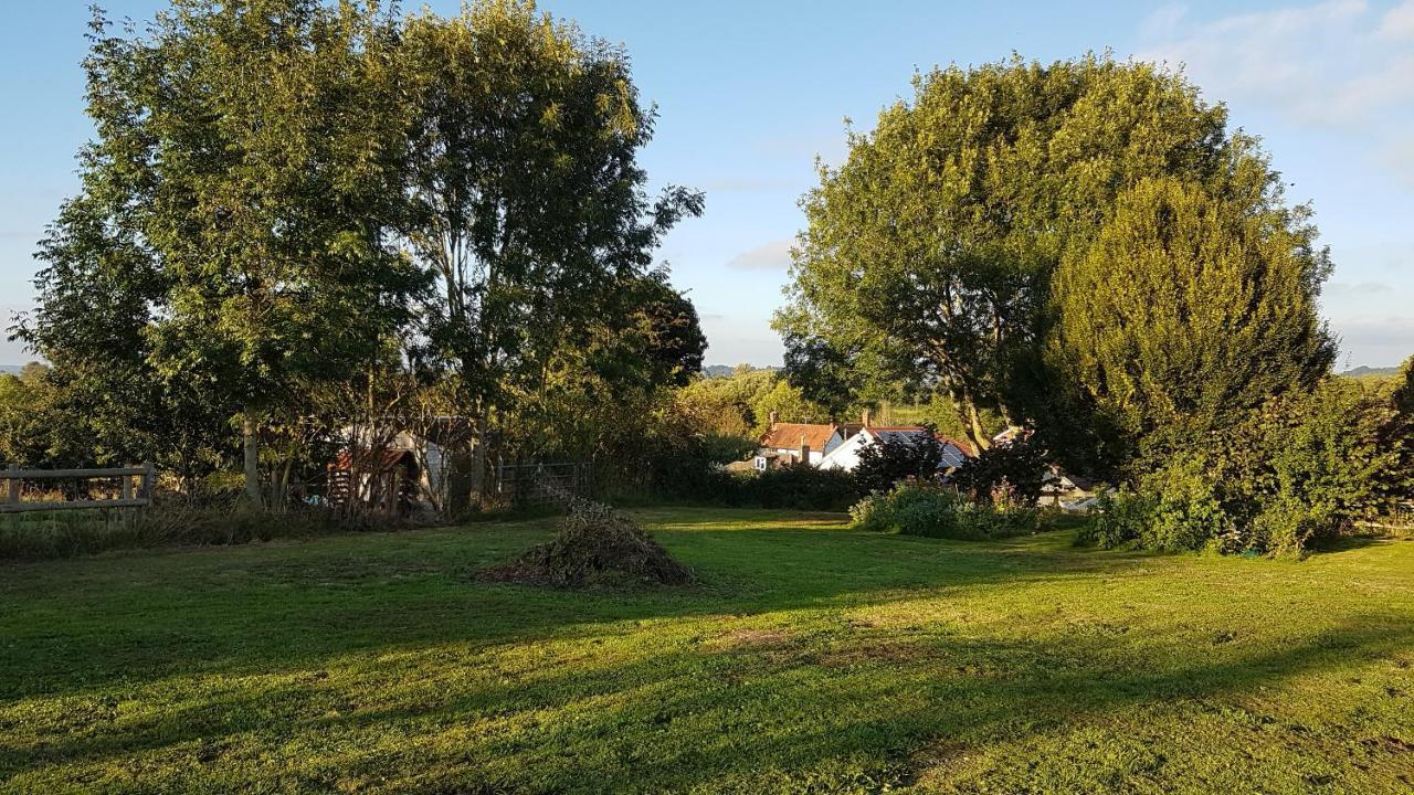 Baptist Cottage Cheverell Exterior foto
